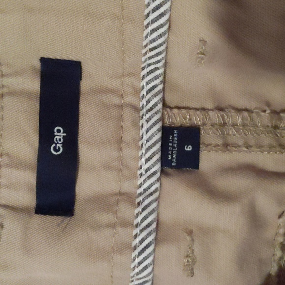 Gap mini skirt, khaki midrise - Picture 3 of 3